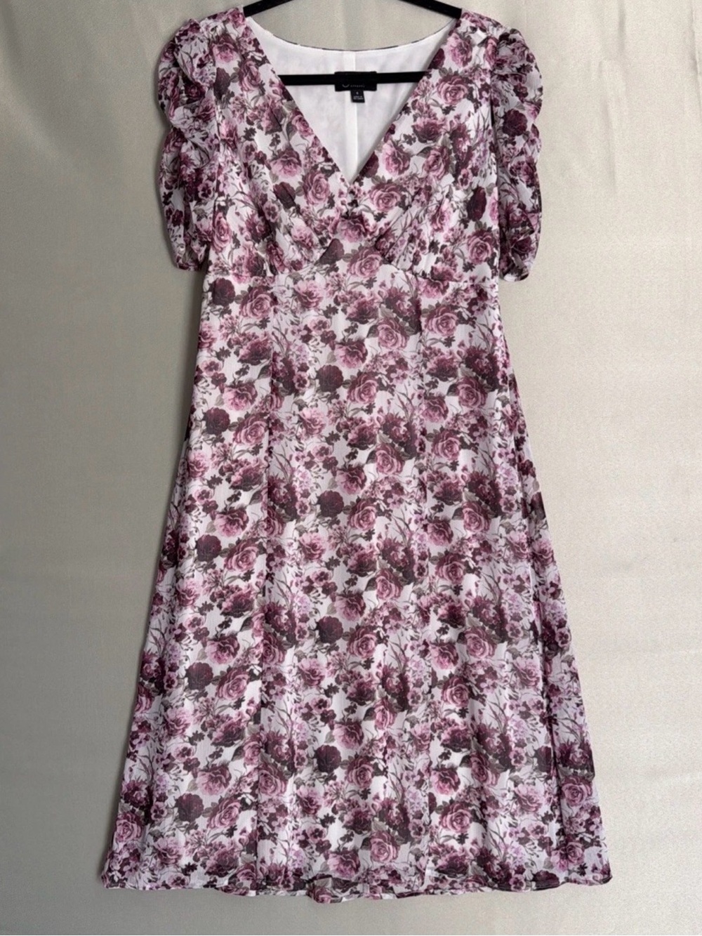 connected apparel Mauve Pink Floral V-Neck Midi Dress - Picture 3 of 8
